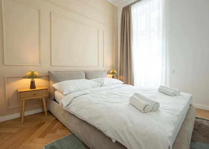 Modern 2-bedroom Flat - Prime Landstrasse Location Apartamento