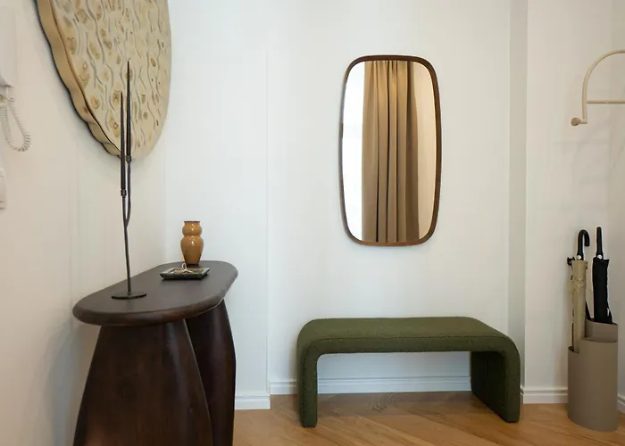 Modern 2-bedroom Flat - Prime Landstrasse Location Apartamento