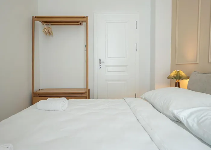 Apartamento Modern 2-bedroom Flat - Prime Landstrasse Location Viena