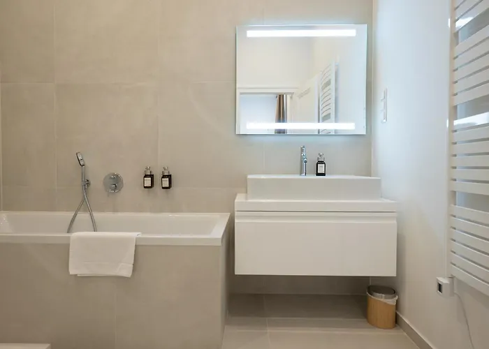 Apartamento Modern 2-bedroom Flat - Prime Landstrasse Location Viena